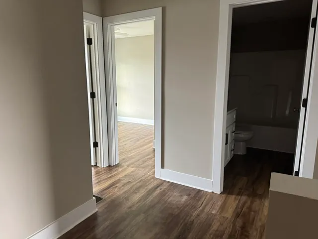 1355 Woodlawn Rd #401-1 — Photo 4