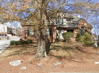 424 Emerald Chase Cir, Johnson City, TN 37615