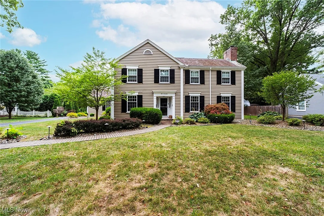 117 Overhill Rd photo 1