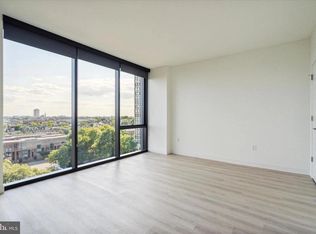 1-5 Dock St, Philadelphia, PA 19106