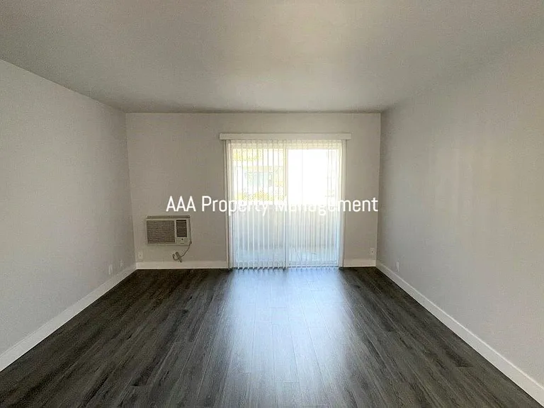 1731 Ellis St #58 — Photo 3