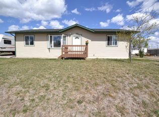 103 3rd Ave, Newcastle, WY 82701