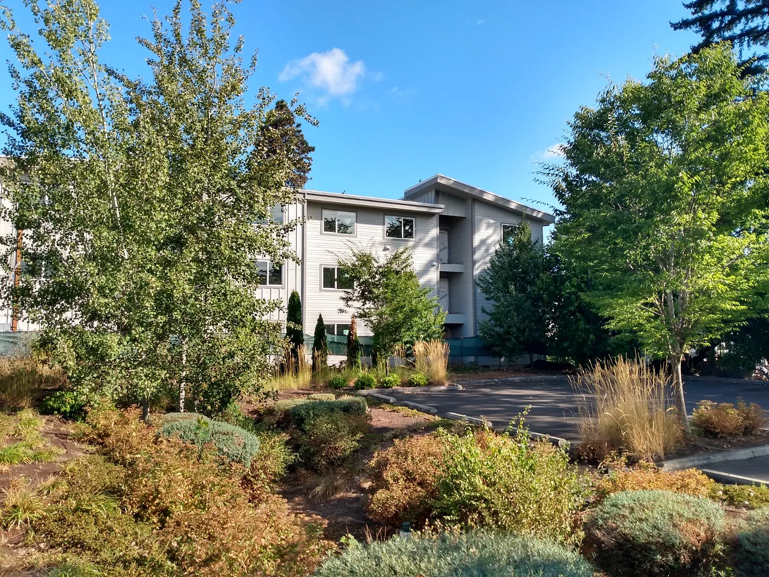2 bed, 837 sqft, $1,495 — Photo 1