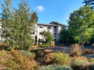 2434 SE 92nd Ave #202, Portland, OR 97216