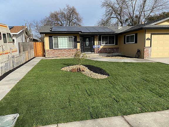 3rd image of 303 Glasgow Ave