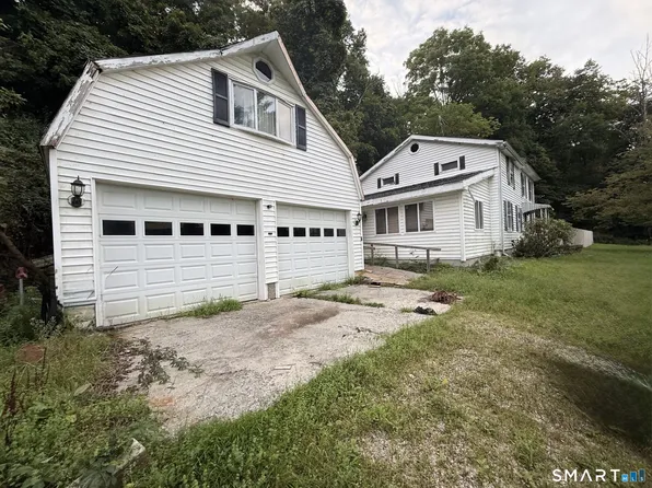 34 Gaylord Road, New Milford, CT 06755
