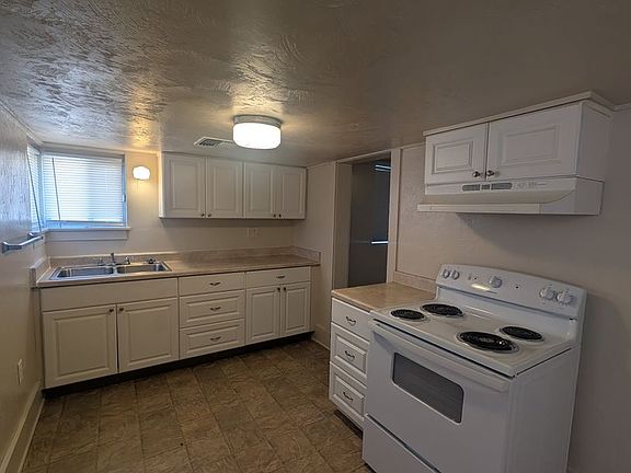 4th image of 871 Vermont Ave #887