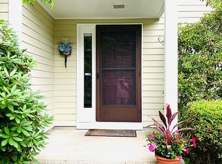 108 Fifer Ln, Lexington, MA 02420