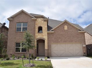 8245 Spruce Meadows Dr, Fort Worth, TX 76244