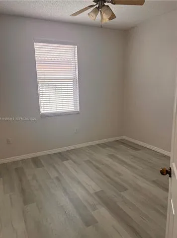 15761 SW 148th Ter — Photo 12