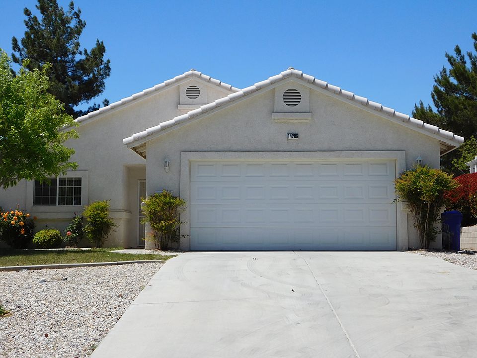 1st image of 14286 La Paz Dr