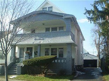 3rd image of 3578 E 143rd St