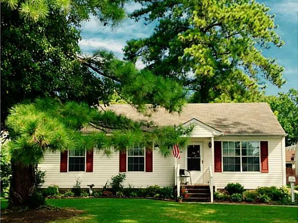 4304 Race St, Portsmouth, VA 23707