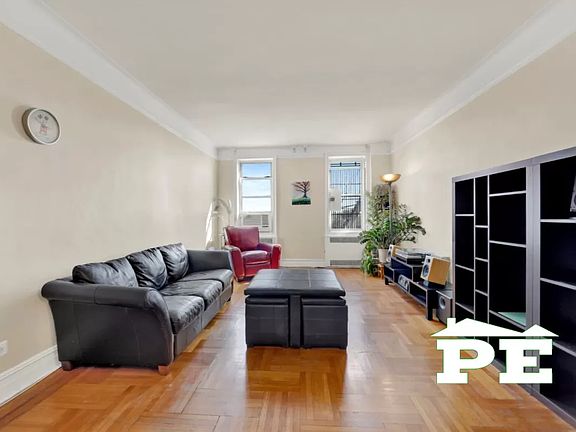 3rd image of 1410 Avenue S