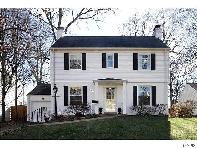320 Oakley Ln photo 1