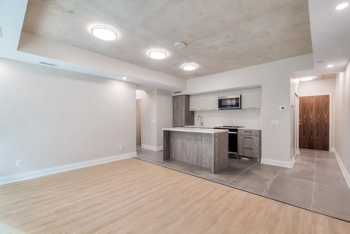 665 Queen St E - 513 — Photo 2