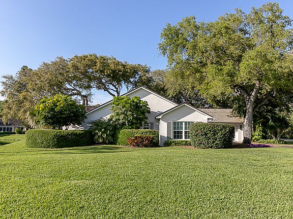 2nd image of 461 Silver Moss Dr