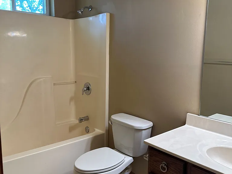 819 Charles St #827 — Photo 15