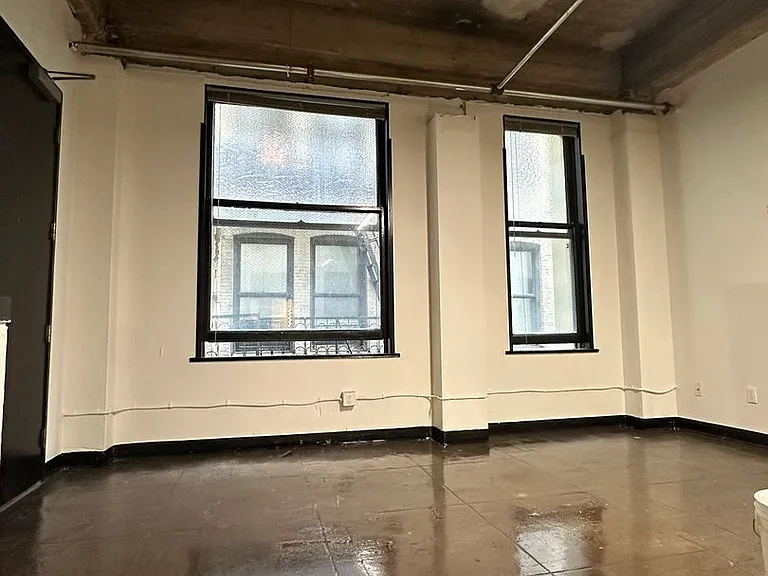 Hellman Lofts — Photo 8