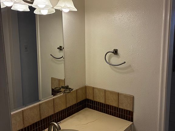 4th image of 6700 Escondido Dr
