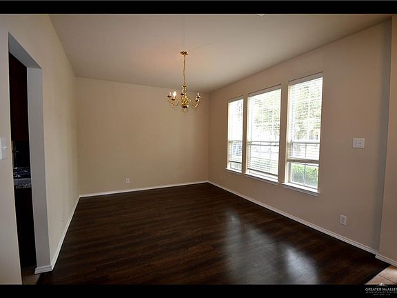 3rd image of 4000 Santa Olivia St