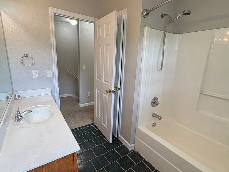 1106 Carline Rd — Photo 28