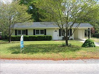 5th image of 25 Briarwood Dr