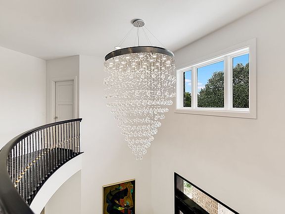 2 Story Elegant Entry