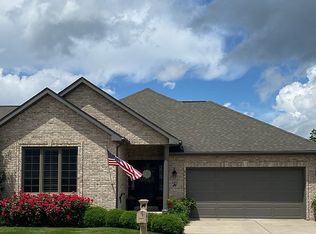 2401 Interlacken Dr, Springfield, IL 62704