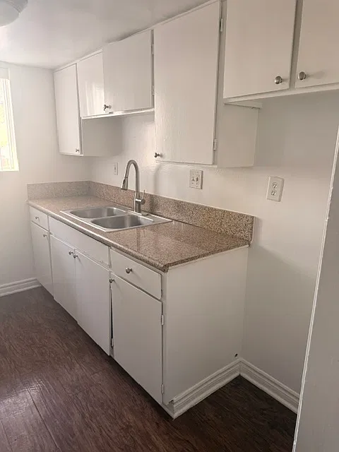 3 bed, $2,300 — Photo 4