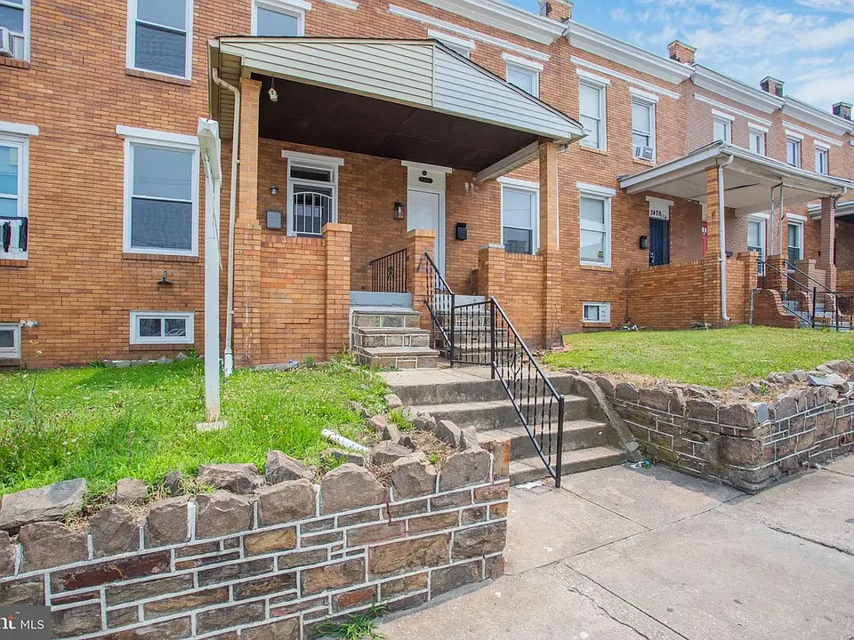 2427 Washington Blvd