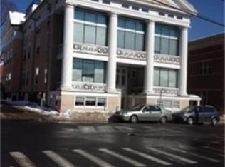 43 Center Ct #N, Northampton, MA 01060