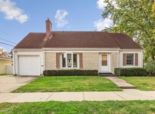 319 3rd St SW, Faribault, MN 55021