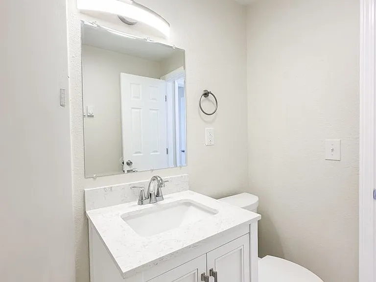 180 Garland Way N — Photo 13