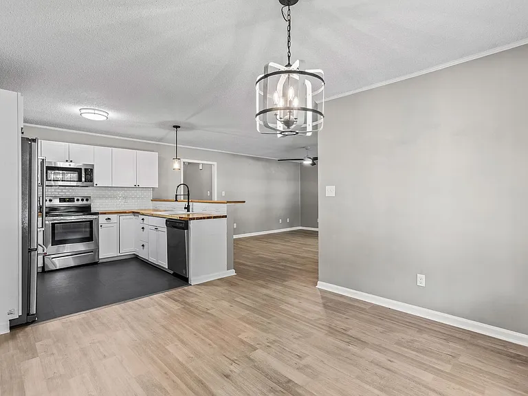 103 Balsam Rd — Photo 9