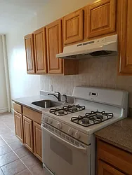Rented by Max & Associates Realty Corp