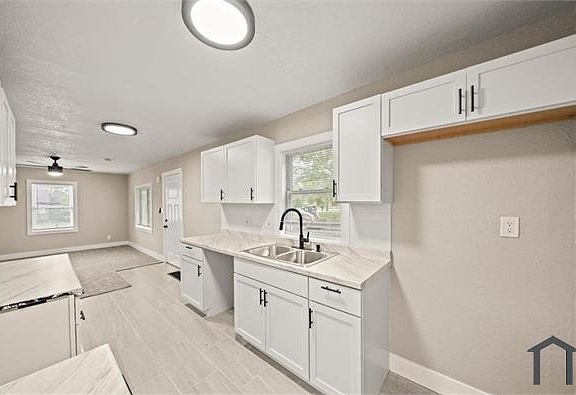 5th image of 7341 Lydia Ave