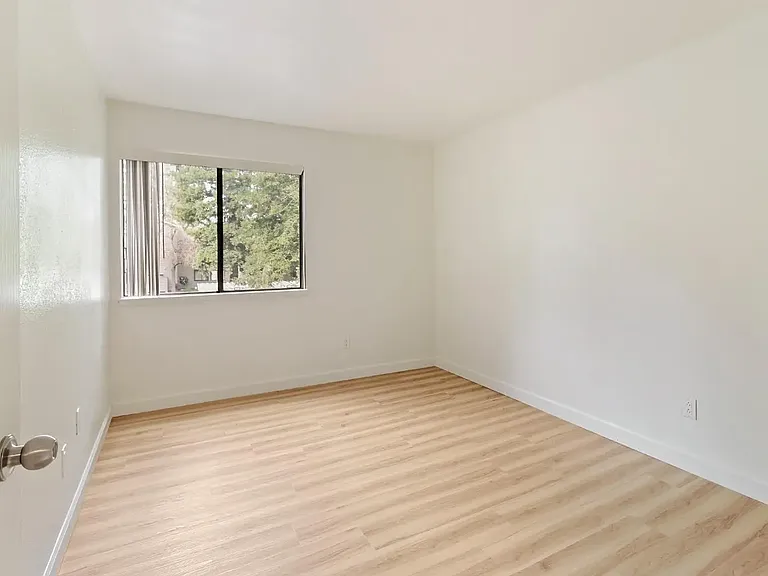 3715 Tallyho Dr #162 — Photo 10