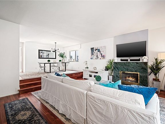 5th image of 21901 Burbank Blvd Unit 202