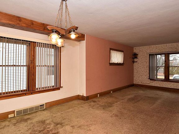 4th image of 6349 8th Ave