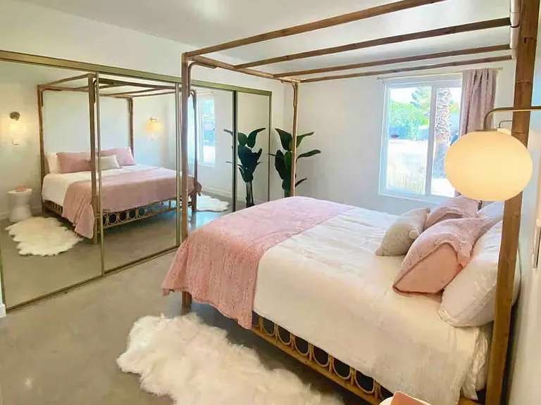 E Powell Rd — Photo 11