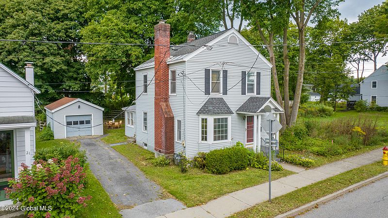 2nd image of 23 Myrtle Street