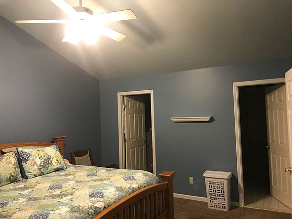 3rd image of 29826 Sugar Creek Dr
