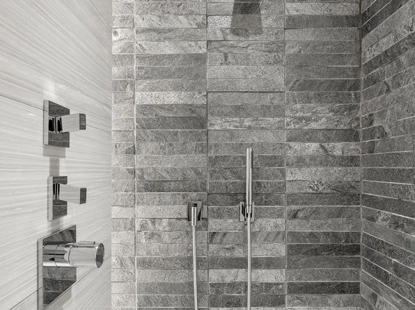 70 Charlton Street image 16 of 17