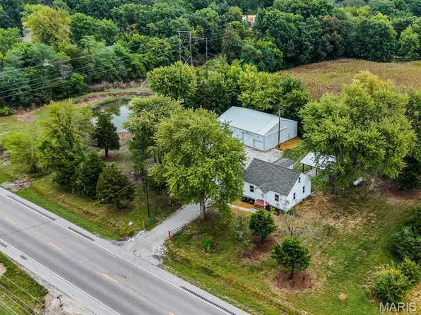 8240 N State Route 159, Dorsey, IL 62021