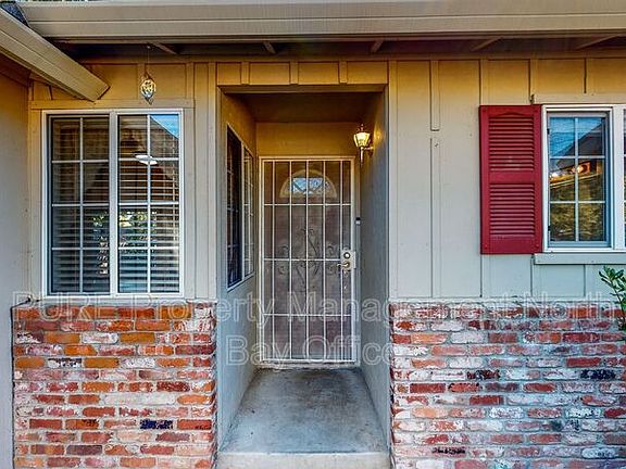 2nd image of 507 Antonio St