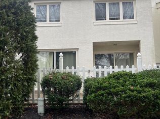 105 Montrose Ave, Bryn Mawr, PA 19010