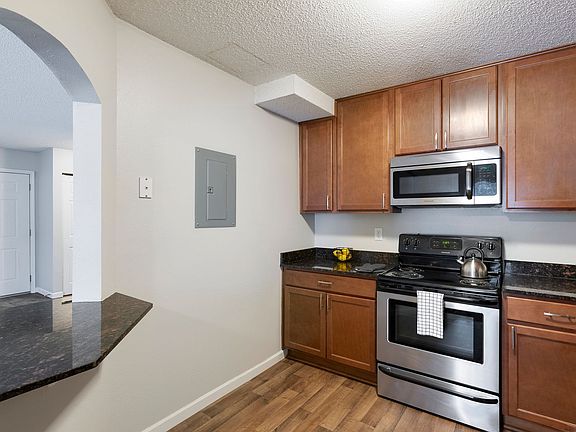 5th image of 14600 Shannon Pkwy #2B