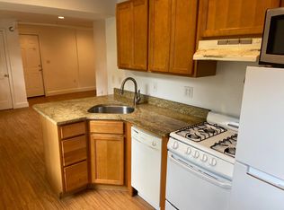 7 Grove St #C, Boston, MA 02114