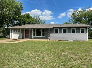 209 Pennsylvania Ave, Graham, TX 76450